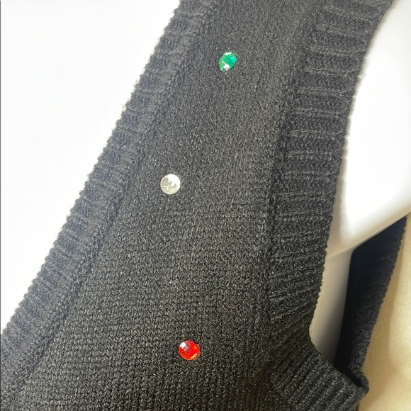 Xhilaration Black Holiday Sweater Vest size xs - Picture 5 of 7